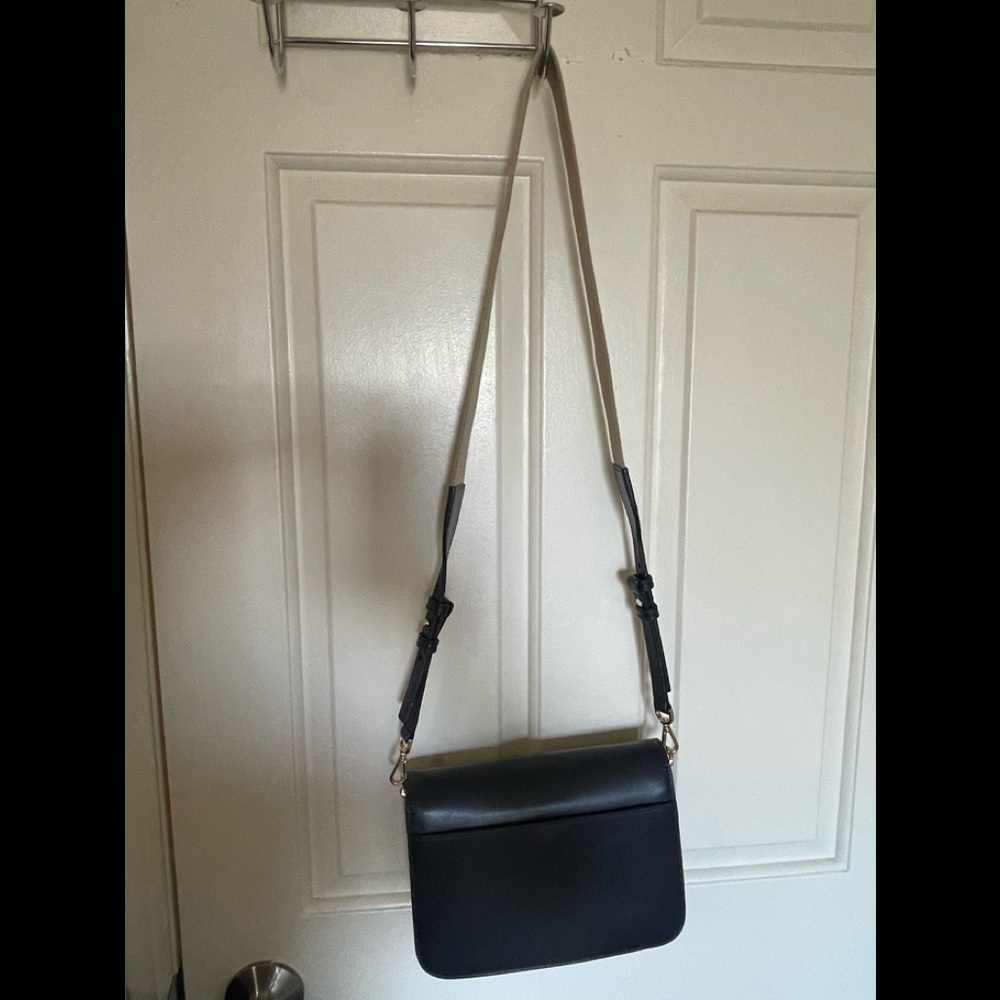 Michael Kors Purse - Picture 3 of 9